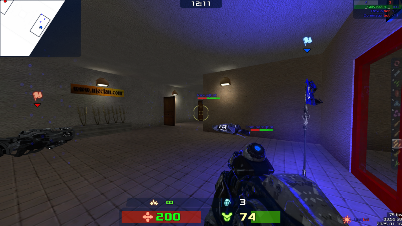 Xonotic Capture the Flag gameplay screenshot